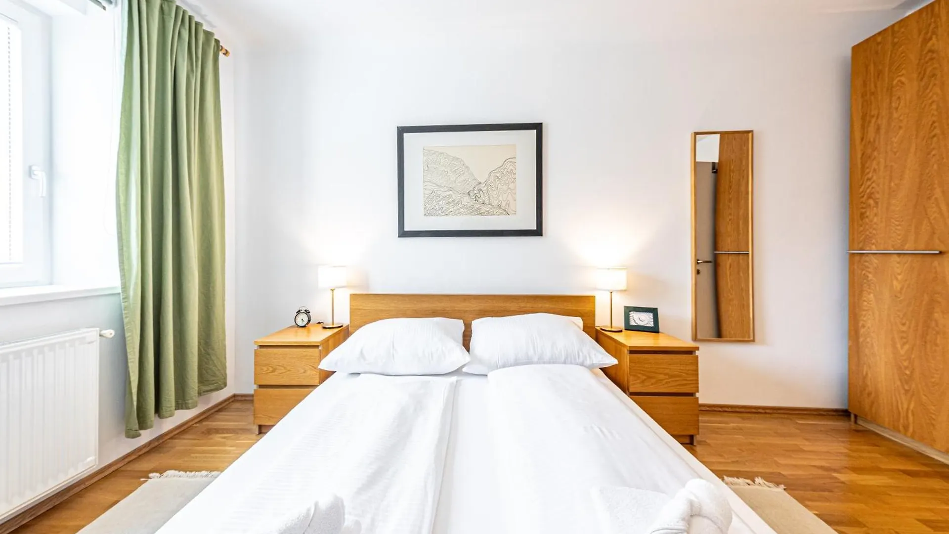 Genuine Vienna Home By Jr City Apartments 0*,