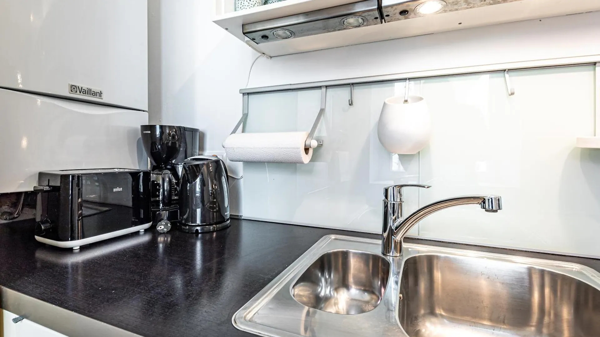 Genuine Vienna Home By Jr City Apartments 0*,